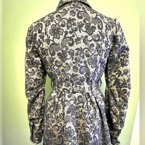 Walter Baker Brocade Tie Front Jacket - Picture 5 of 16